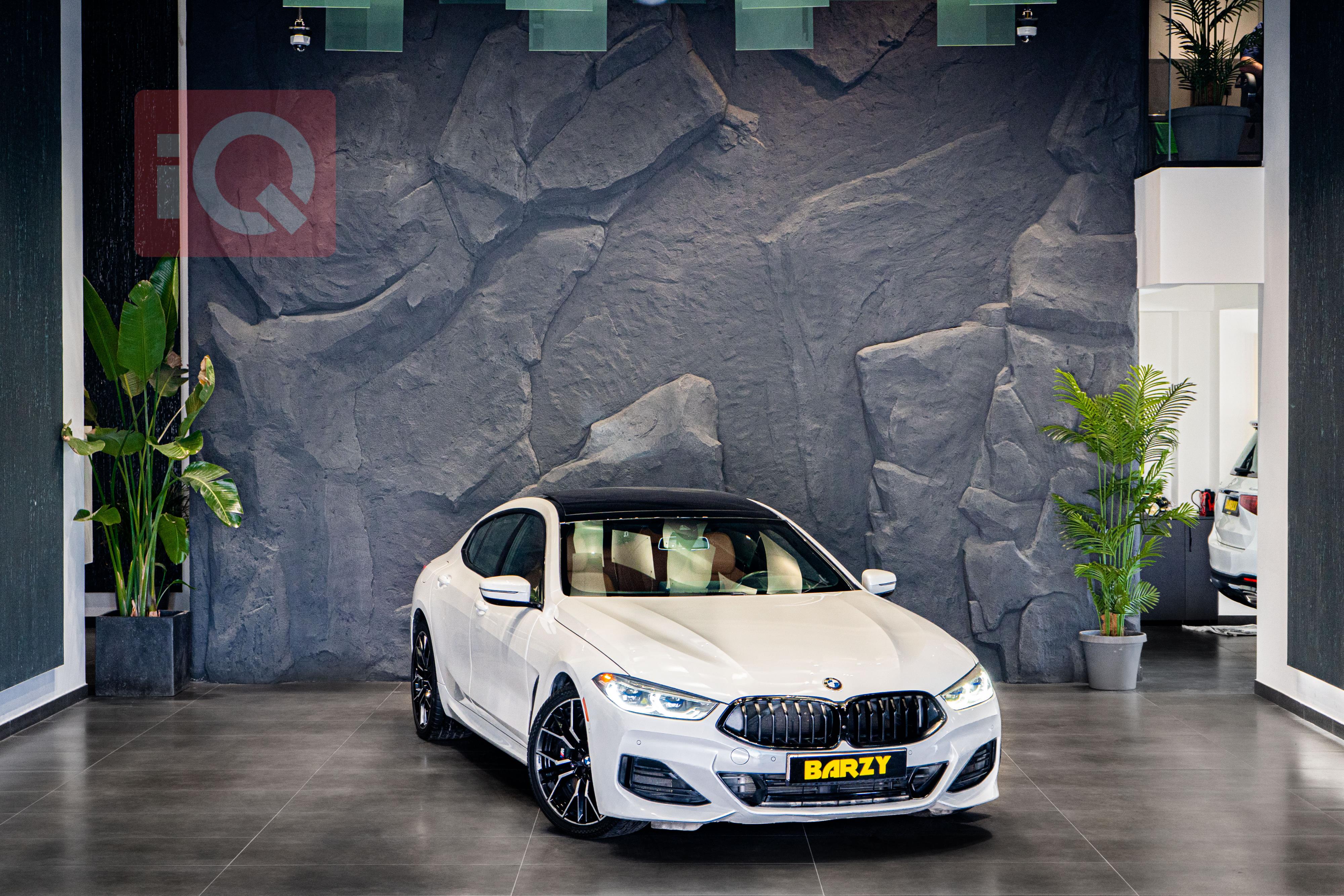 بي ام دبليو 8 الفئة